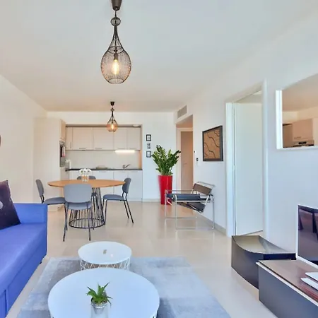 Hébergement de vacances Charming T2 With Pool Around Monaco