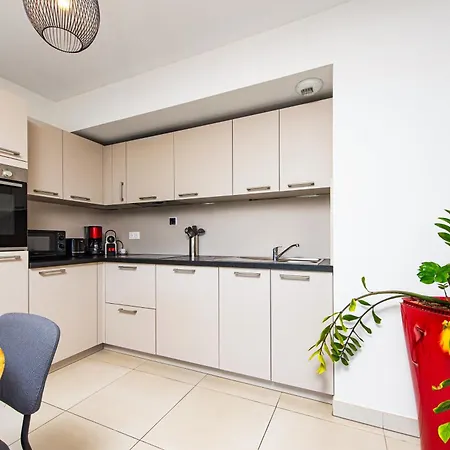 Holiday home Luxueux 2 Pieces - Terrasse Vue - Parking - Fo Beausoleil