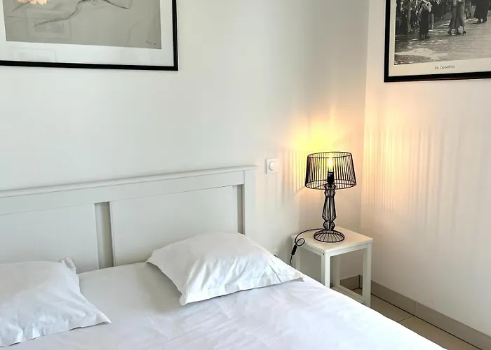 Luxueux 2 Pieces - Terrasse Vue Mer - Parking - Fo Dom wakacyjny